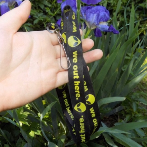 Hot Topic Accessories - We Out Here Alien Lanyard 👽